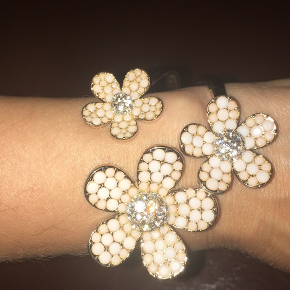 Beautiful bracelet. - Picture 2 of 5